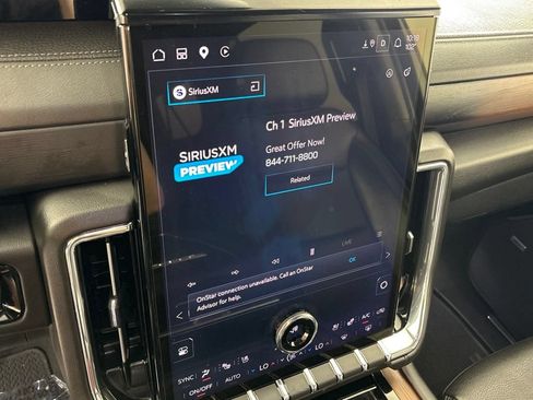 Used 2025 GMC Yukon XL Denali AWD/4WD image 46