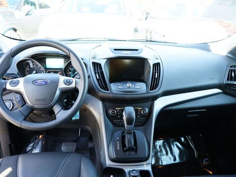 Used 2015 Ford Escape SE w/ SE Chrome Package image 20