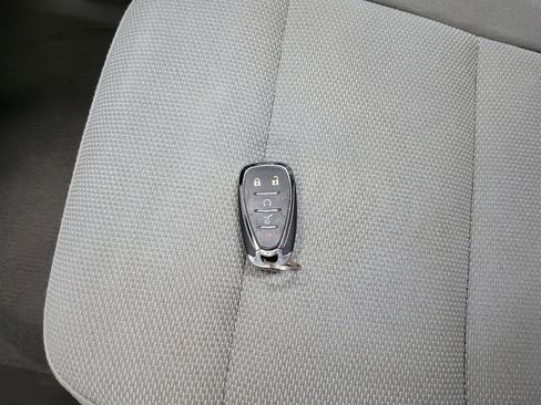 Used 2019 Chevrolet Traverse LT image 32