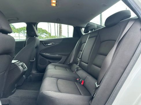 Used 2025 Chevrolet Malibu LT image 11
