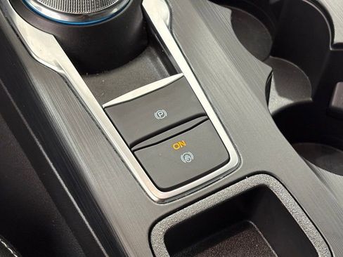 New 2025 Ford Escape SE w/ PHEV Premium Package FWD image 42