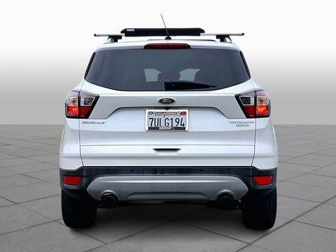 Used 2017 Ford Escape Titanium image 4