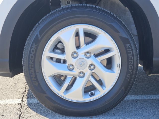Used 2026 Hyundai Venue SE FWD image 12