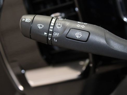 Used 2024 Chevrolet Silverado 1500 High Country w/ High Country Premium Package image 39