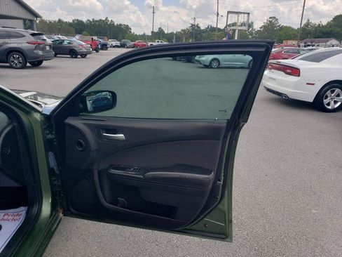 Used 2021 Dodge Charger SXT w/ Blacktop Package image 10