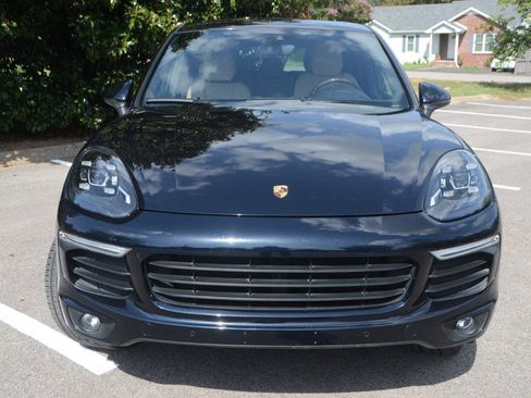 Used 2016 Porsche Cayenne AWD/4WD image 8