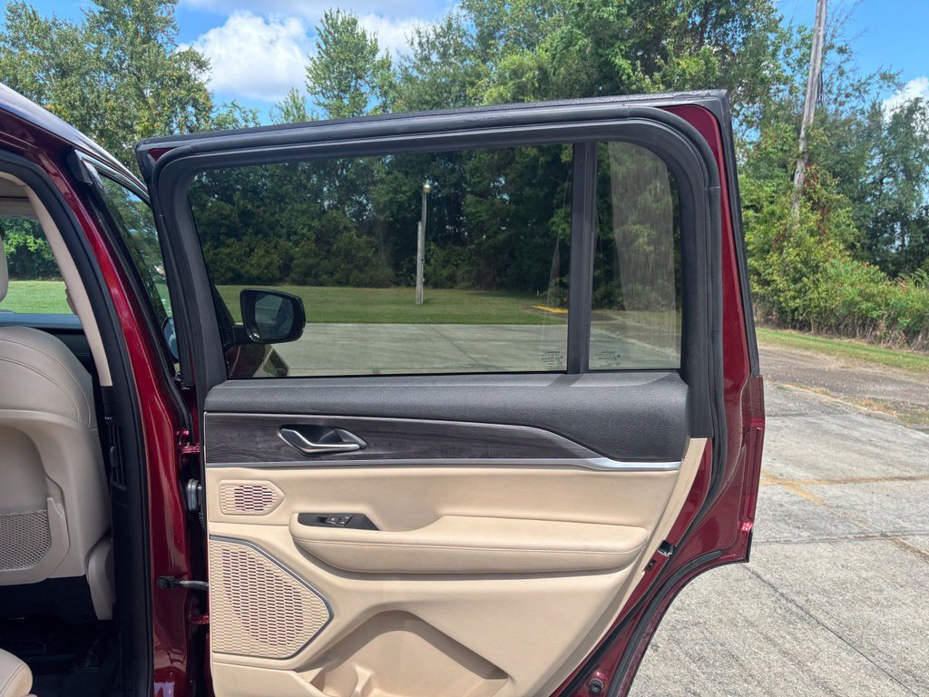 Used 2021 Jeep Grand Cherokee L Limited RWD image 18