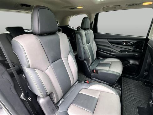 Used 2023 Subaru Ascent Onyx Edition AWD/4WD image 19