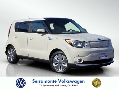 Used 2017 Kia Soul EV + w/ Sun & Fun Package image 1