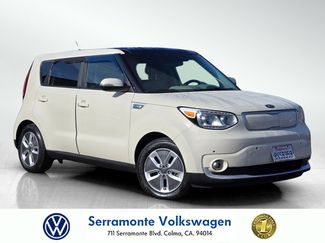Used 2017 Kia Soul EV + w/ Sun & Fun Package video 1