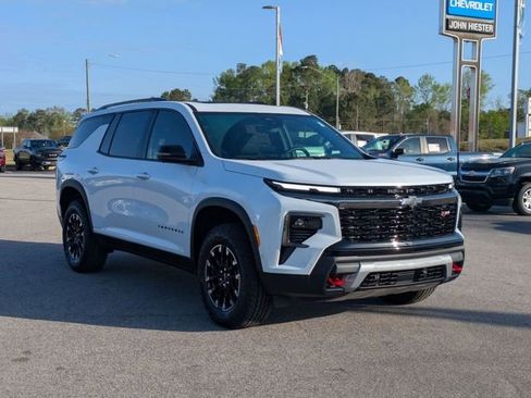 New 2026 Chevrolet Traverse Z71 image 2