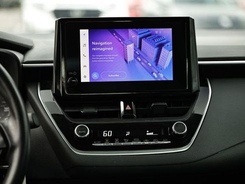 Used 2024 Toyota Corolla LE FWD image 28