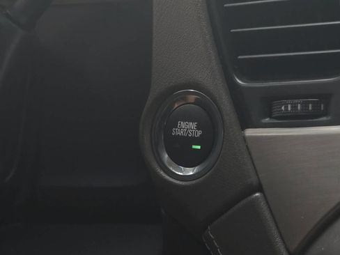 Used 2015 GMC Yukon Denali w/ Premium Package image 12