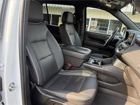 Used 2023 Chevrolet Suburban Premier image 37