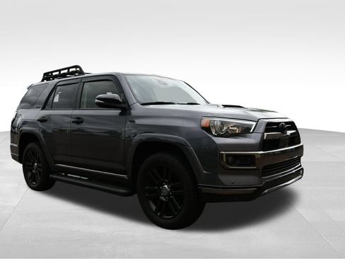 Used 2020 Toyota 4Runner Nightshade AWD/4WD image 10