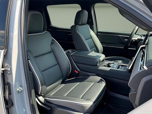 New 2026 GMC Sierra EV Elevation image 11