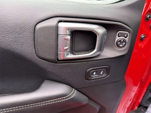 Used 2019 Jeep Wrangler Unlimited Sahara w/ Quick Order Package 24M Moab image 13