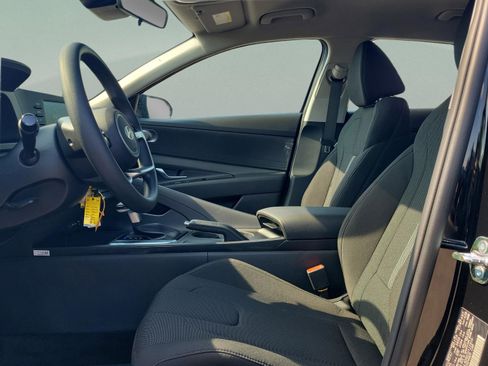 New 2026 Hyundai Elantra SE image 12