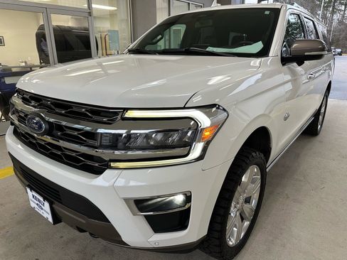 Used 2022 Ford Expedition Max King Ranch image 3