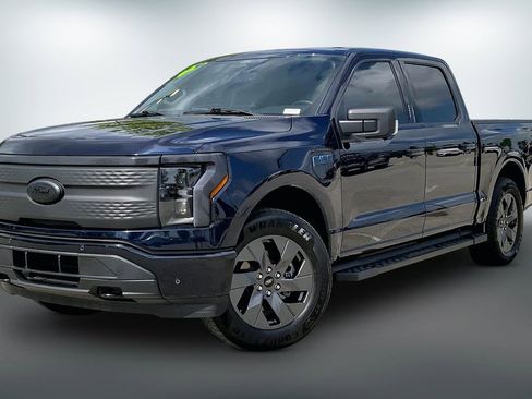 Used 2024 Ford F150 Lightning Flash AWD/4WD image 2