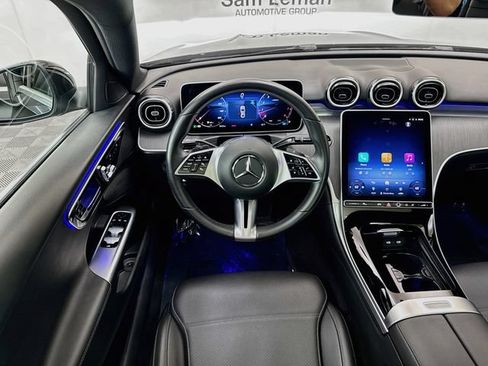 Used 2025 Mercedes-Benz C 300 Sedan image 23