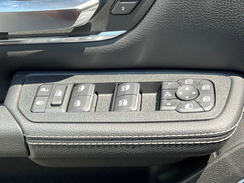 New 2026 RAM 1500 Laramie w/ Trailer Tow Group image 25