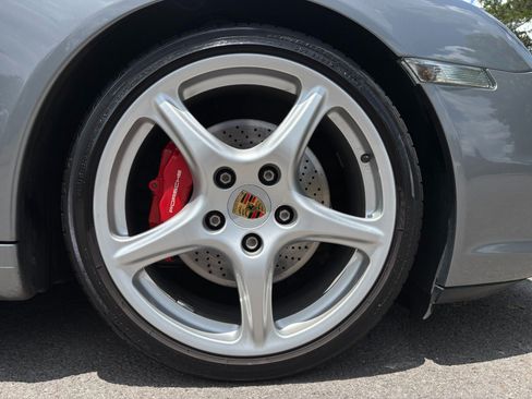 Used 2006 Porsche 911 Carrera S RWD image 36
