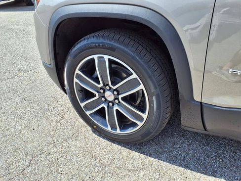 Used 2022 GMC Acadia SLT w/ Preferred Package AWD/4WD image 9