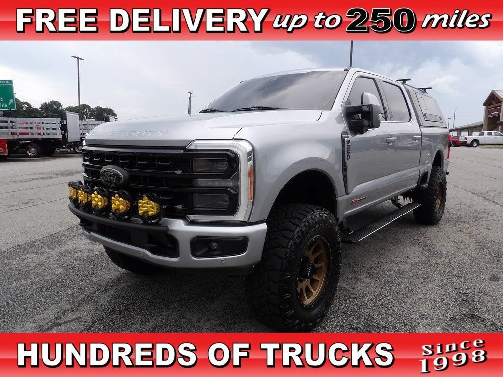 Used 2023 Ford F250 Platinum w/ Tremor Off-Road Package AWD/4WD image 1