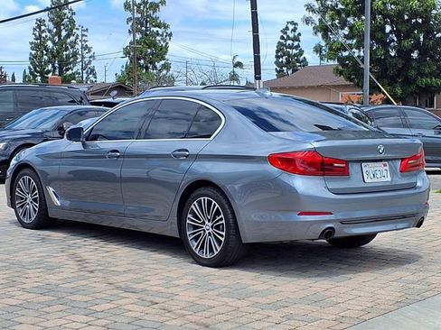 Used 2019 BMW 530i w/ Convenience Package RWD image 4