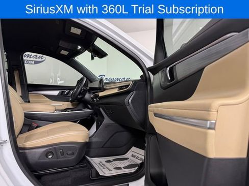 Used 2025 Buick Enclave Preferred image 16