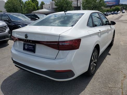 Certified 2025 Volkswagen Jetta S FWD image 4