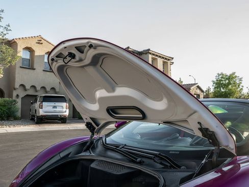 Used 2018 McLaren 570S Spider RWD image 50