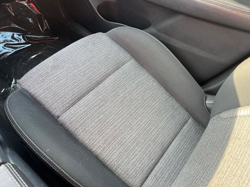 Used 2022 Nissan Rogue SV image 29