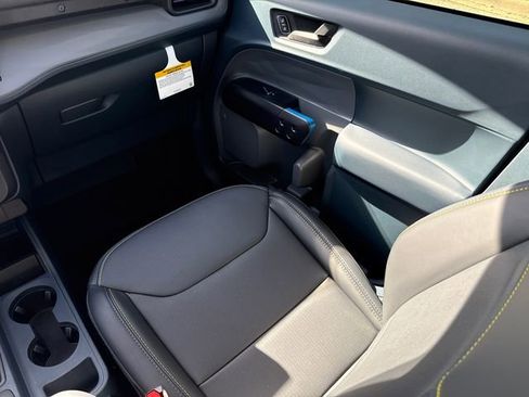 New 2026 Ford Maverick Lobo AWD/4WD image 16