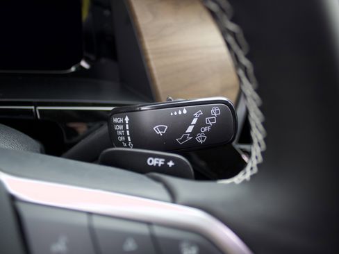 New 2026 Volkswagen Atlas SE image 19