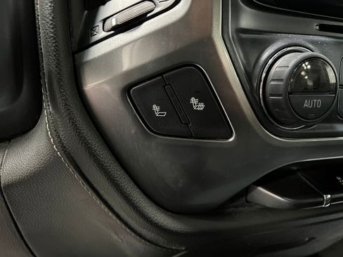 Used 2018 Chevrolet Silverado 1500 LTZ image 16