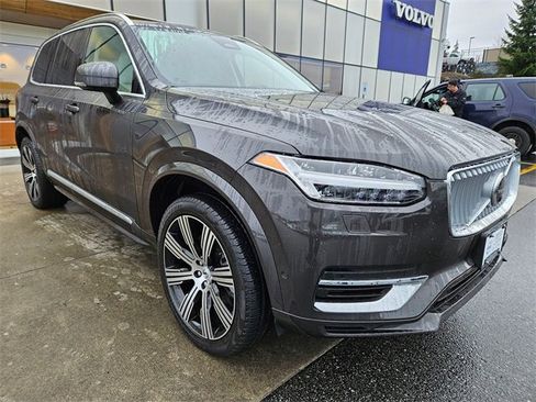 Certified 2024 Volvo XC90 T8 Ultimate w/ Protection Package Premier image 3