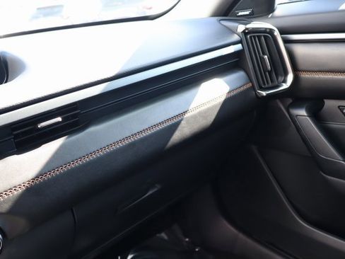 Used 2025 MAZDA CX-50 2.5 Hybrid w/ Weather Package image 32