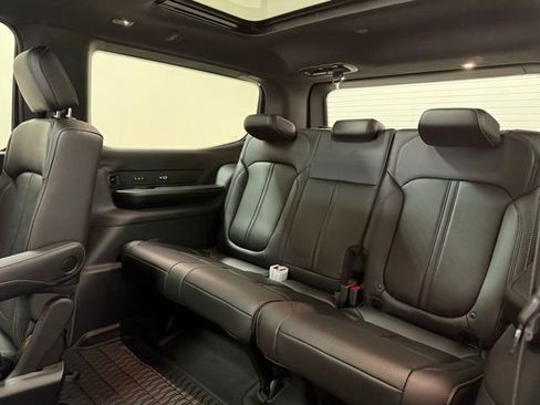 New 2026 Jeep Grand Wagoneer 4WD image 23
