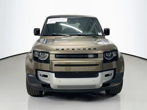 Used 2024 Land Rover Defender 110 SE AWD/4WD image 6