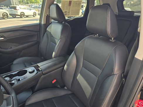 Certified 2026 Nissan Rogue SL AWD/4WD image 12