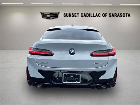 Used 2024 BMW X4 xDrive30i w/ Premium Package AWD/4WD image 5