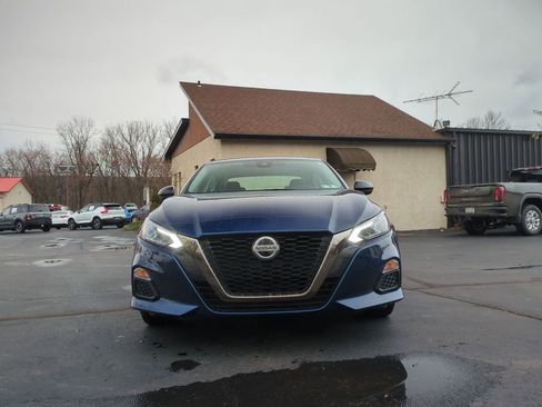 Used 2022 Nissan Altima 2.5 SR image 2