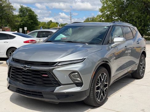Used 2025 Chevrolet Blazer RS w/ Driver Confidence II Package AWD/4WD image 2