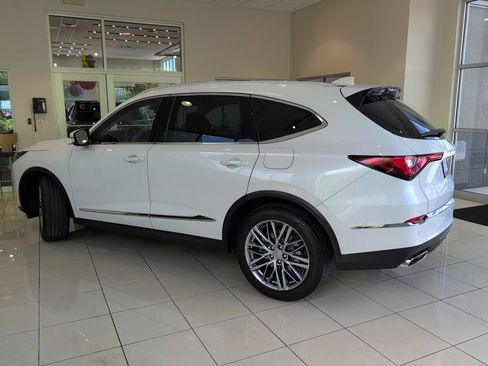 Certified 2024 Acura MDX SH-AWD w/ Advance Package image 3