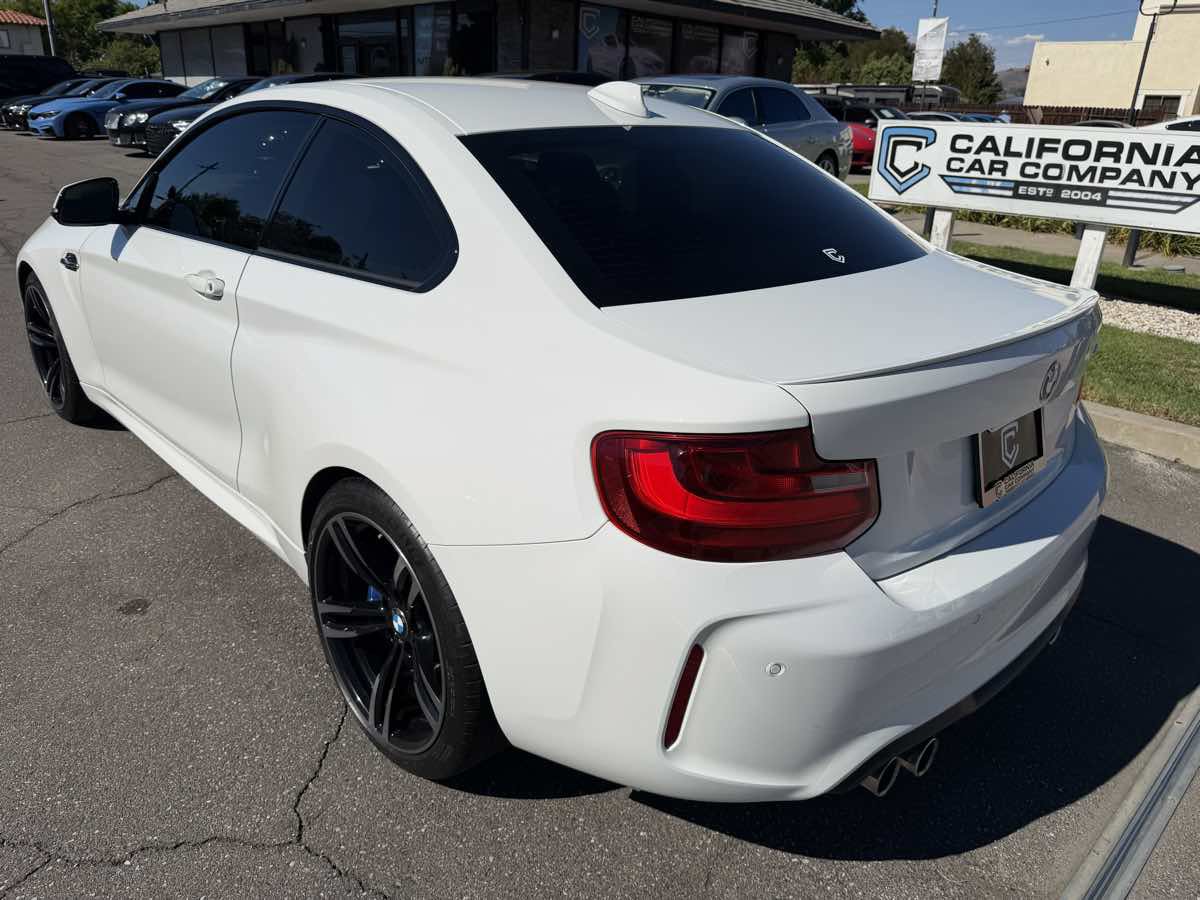Used 2017 BMW M2 RWD image 3
