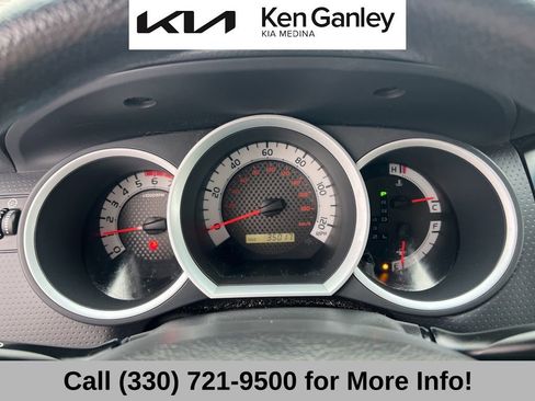 Used 2011 Toyota Tacoma PreRunner image 30