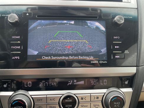 Used 2017 Subaru Outback 2.5i Premium AWD/4WD image 18