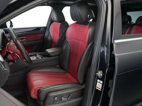 Used 2020 Bentley Bentayga AWD/4WD image 8